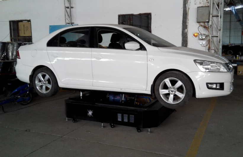 真車(chē)駕駛模擬平臺(tái)