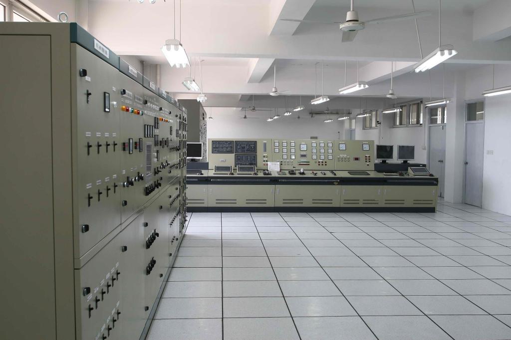 大型輪機(jī)模擬器仿真系統(tǒng)