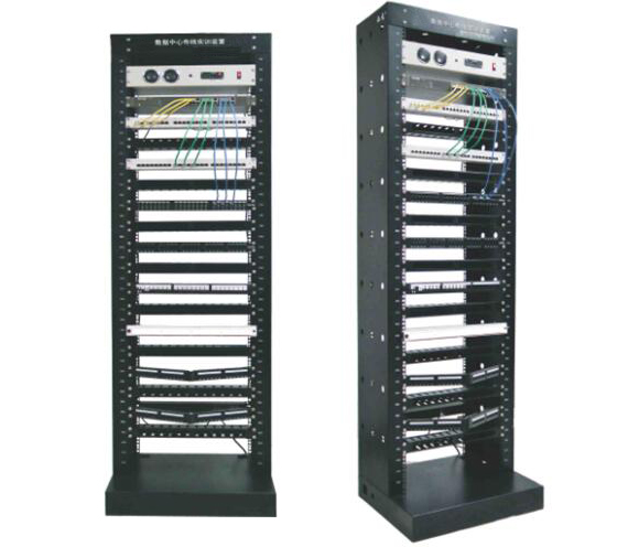 LG-BSJ01型 數(shù)據(jù)中心布線實訓裝置